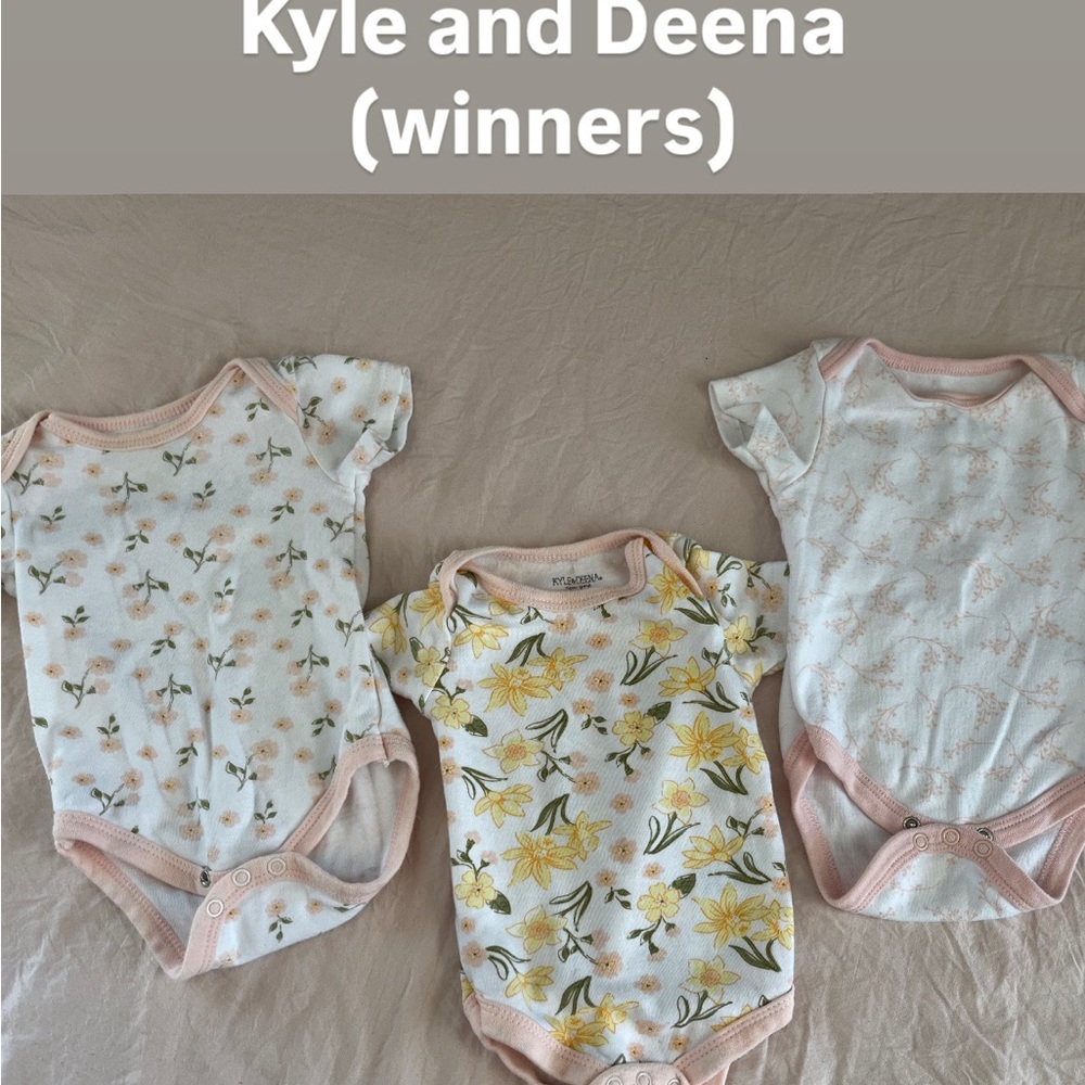 Floral Baby Onesies Set